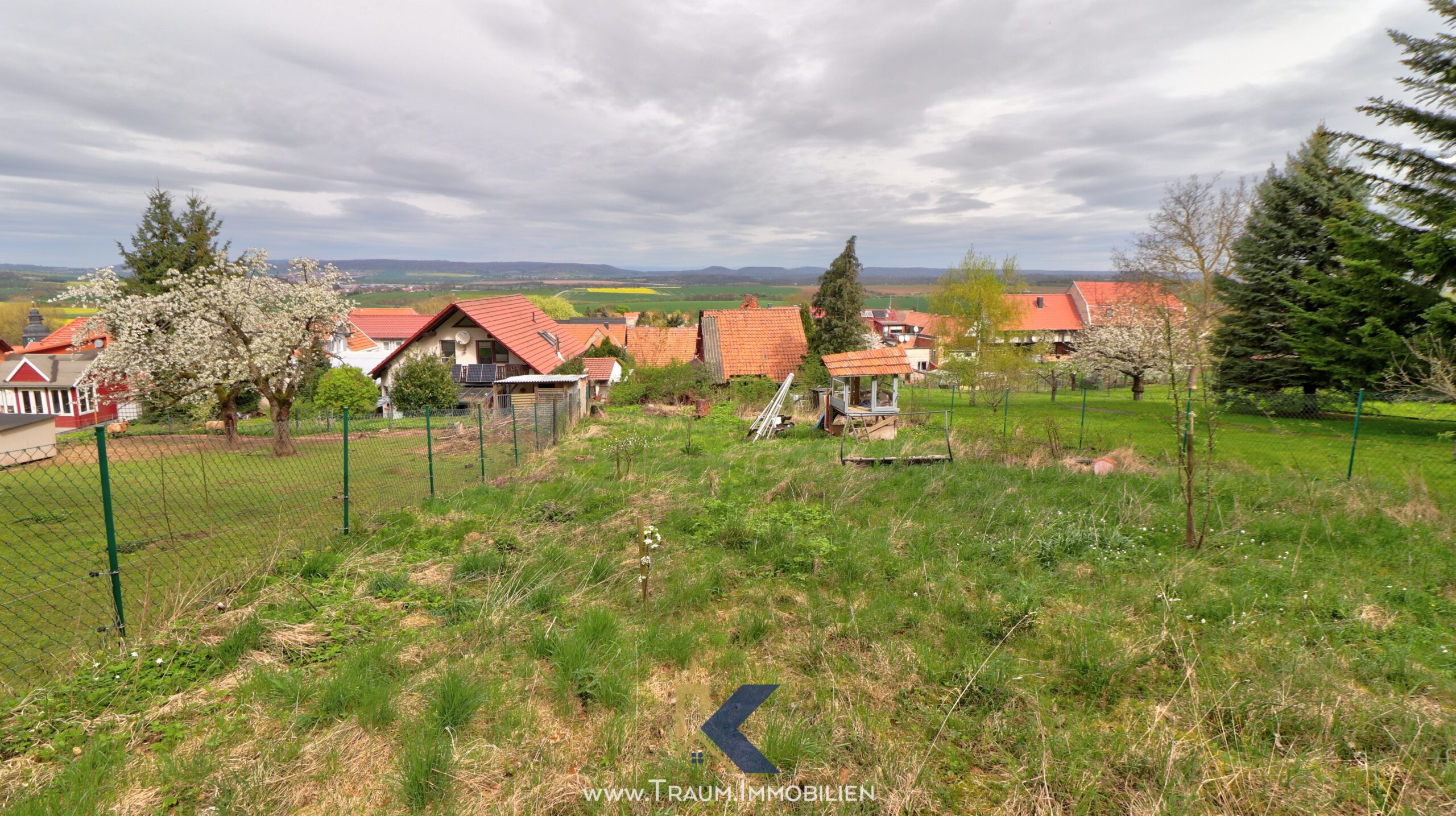 Garten mit Blick auf das Eichsfeld